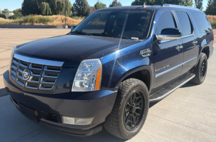 2008 CADILLAC ESCALADE - DVD PLAYER!