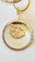 Large Gold-Tone Rope Chain Necklace With Circular Abalone Shell Pendant, Hammered Finish - 5