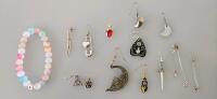 Assorted Costume Jewelry Collection &ndash; ~70 Pieces Including Earrings, Necklaces, Bracelets, And Rings - 7