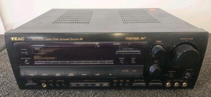 TEAC AG-V8520 AV Surround Receiver, Dolby Pro Logic, 100W/Ch, 5.1 Channel, 60 Presets, 9DK0782 (tested, works) (K)