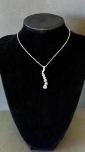 Silver-Tone Graduated Cubic Zirconia Pendant Necklace, 18" Chain, Round Brilliant Stones, Lobster Clasp