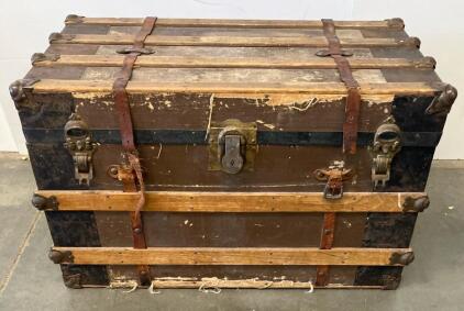 Antique Flat-Top Steamer Trunk, Late 19th&ndash;Early 20th Century,