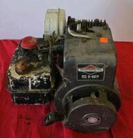Briggs & Stratton 5 HP Horizontal Shaft Gasoline Engine - 3