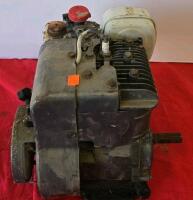 Briggs & Stratton 5 HP Horizontal Shaft Gasoline Engine - 4