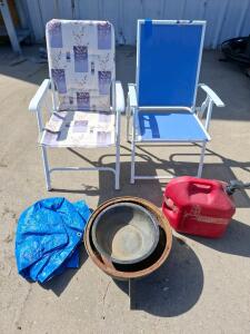 Outdoor Folding Chairs with Armrests, Metal Frame, Fabric Seats, 250 lb Capacity, gas jug, fire pit, tarp