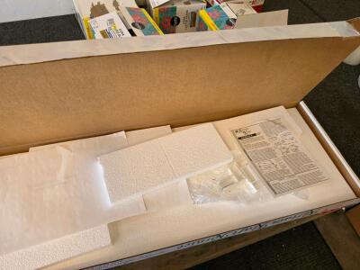 Vintage Home Decor Lot&mdash;Kurtn Kraft Kornice Valance Kit, Cherub Figurines, Snow Globes, Frames