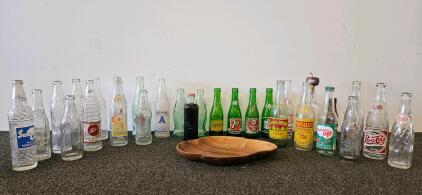 Large Assorted Vintage Soda Bottle Collection: Coca-Cola, Pepsi, 7up, Rare Regional Brands, 1940s&ndash;1970s (E)