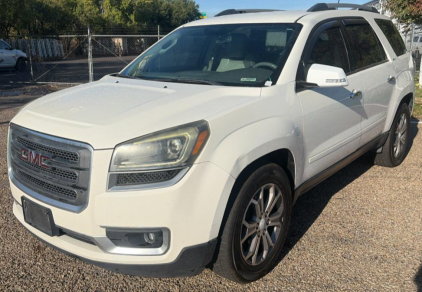 2013 GMC ACADIA - AWD!