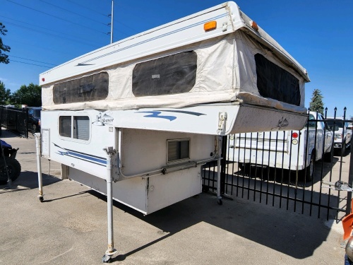 2005 Palomino Bronco 1200 Truck Pop Up Camper