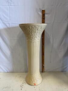 Tall Ceramic Pedestal Plant Stand with Ribbed Column and Pebble Pattern, 24" Height