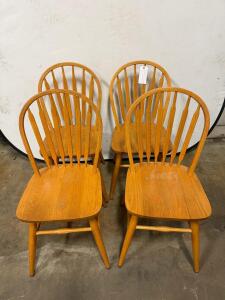 Paoli Chair Co. Solid Wood Spindle-Back Dining Chairs, Set of 4, Light Honey Oak Finish