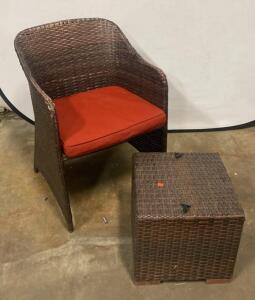 Brown Wicker Patio Chair & Storage Ottoman Set with Red Cushion, Outdoor Resin/Rattan Furniture ( T2 )