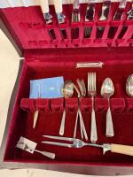 Community Silver Plate Flatware Set, 18 Pieces, Bakelite Handles, Original Chest - 5