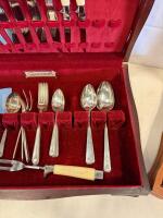 Community Silver Plate Flatware Set, 18 Pieces, Bakelite Handles, Original Chest - 6