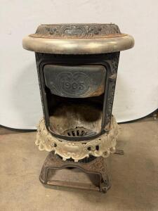 Antique 'Herald 1905' Cast Iron Parlor (Potbelly) Stove, Ornate Victorian Style
