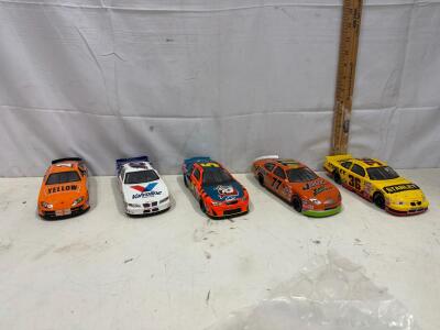 1:24 Scale NASCAR Diecast Lot &ndash; Yellow #1, Valvoline #10, Kellogg's #5, Jasper #77, Stanley #36