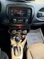 2015 JEEP RENEGADE - 4X4! - 31