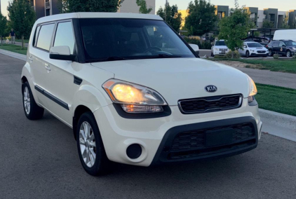2013 KIA SOUL - 112K MILES!