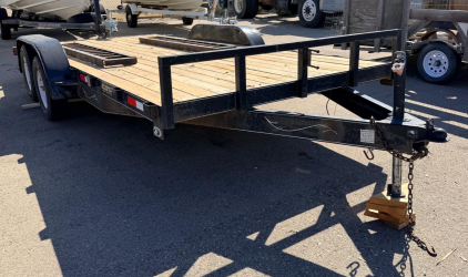 FLAT BED TRAILER - BUILT-IN RAMPS!