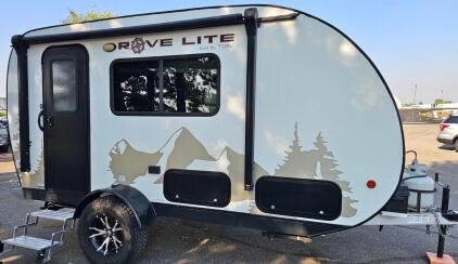 LOCATED IN MERIDIAN - 2023 TRAVEL LITE ROVE LIGHT 14FD