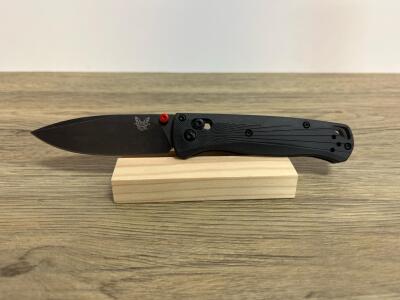 Replica Benchmade Bailout 537BK-04 M390 Folding Knife, Black Aluminum Handle, AXIS Lock, Red Thumb Stud, unable to authenticate
