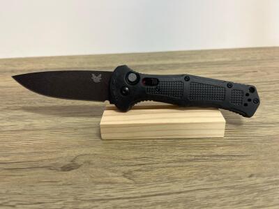 Replica Benchmade Presidio II CPM-D2 Folding Knife, Axis Lock, 3.72" Blade, CF-Elite Handle, USA Made, unable to authenticate