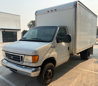 2005 FORD E-350 - RWD!