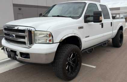 2006 FORD F-250 - 4X4 - DIESEL!