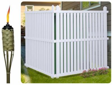 2-Panel 48x48 in White Vinyl Outdoor Privacy Screen & TIKI Bamboo Mosquito Torch Set