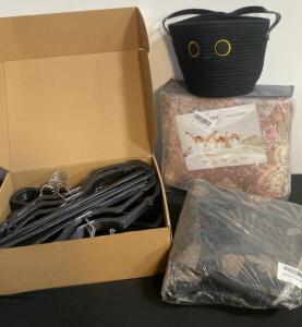 Cupocupa ASLD-King King Size All Seasons Comforter, Black Floral, Microfiber, OEKO-TEX Black Hangers - and More