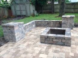 (1) Pallet Of Charcoal And Grey Cobblestone Premier Pavers