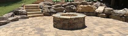 (1) Pallet Of Charcoal And Grey Cobblestone Premier Pavers