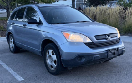 2008 HONDA CR-V - AFTERMARKET STEREO!