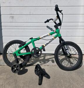 SE Racing Bronco 16" BMX Bike, Green, Training Wheels, Single Speed, Handlebar Pad Included