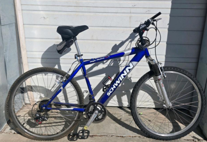 Schwinn High Plains 3.6 fs Mountain Bike, 26" Wheels, Aluminum Frame, Shimano, Mozo Fork