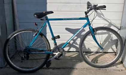 Mongoose Switchback Mountain Bike, 21-Speed, 26" Wheels, Blue