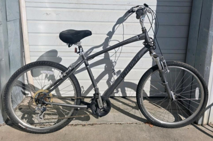 Specialized Expedition Sport Hybrid Bike, 21-Speed, 26" Wheels, SR Suntour Suspension Fork