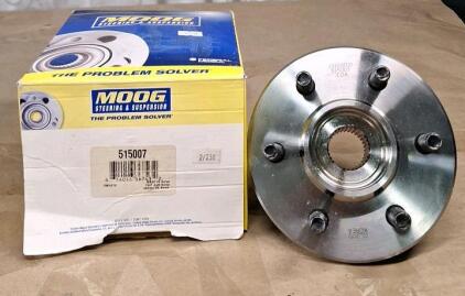 (1) MOOG 515007 Front Wheel Bearing & Hub Assembly For 1997-2004 Dodge Durango