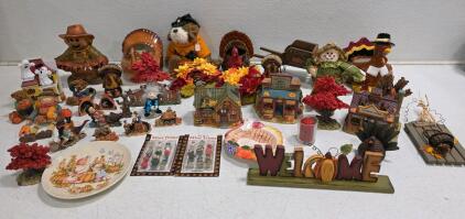 Large Lot Autumn Thanksgiving Decor &ndash; Figurines, Plates, Signs, Miniatures, Mini Trims Newenson