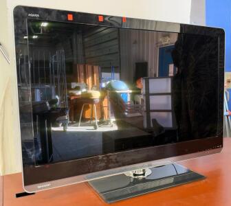 Sharp AQUOS LC-46LE810UN 46" 1080p LED LCD TV, 120Hz, 4 HDMI Ports, Serial 034820867