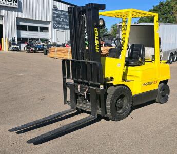 Hyster H55XM Propane Forklift, 5200 lb Capacity, 48" Forks, Sideshift, Solid Tires, SN: D177B08311R