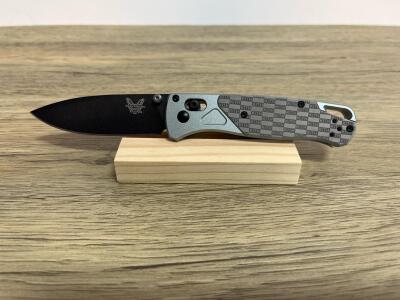 Replica Benchmade Bugout x KITH M390 Folding Knife, Aluminum Handle, AXIS Lock, Original Box, unable to authenticate