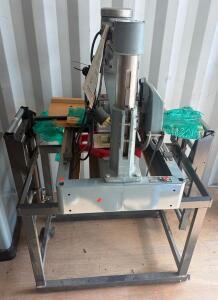 Delta 33-890 Radial Arm Saw, 10" Blade, 1.5 HP, 120V, Steel Stand, Rollers, S/N 99K68172 (Connex 6)
