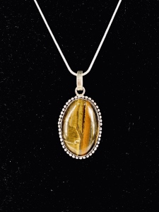 Golden Tiger&rsquo;s Eye Jasper Gemstone Necklace