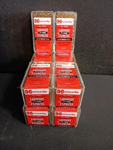 Hornady Varmint Express 17 HMR Rimfire Ammo, 17gr V-MAX, 500 Rounds (8x50), 2550 fps