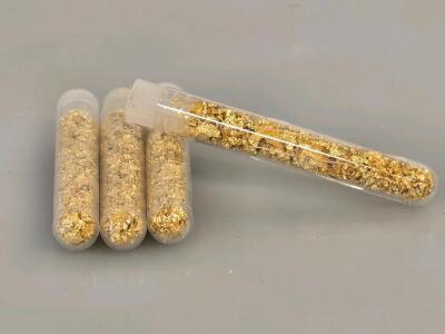 Set of 4 Gold Flake Vials in Clear Plastic Containers