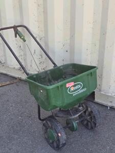 Scotts SpeedyGreen 2000 Broadcast Spreader, 55 lb Capacity, 5-6 ft Spread, Manual Controls
