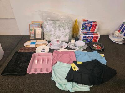 Household Starter Lot: Queen Comforter Set, Kids&rsquo; Apparel (New), Kitchenware, D&eacute;cor, Napkins