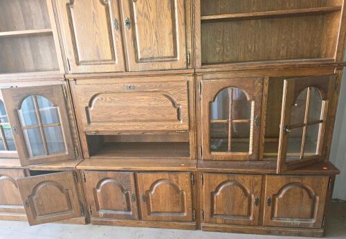 Classic Large Modular Oak Wall Unit, Cathedral Panel Doors, Glass Display, (conex 5)
