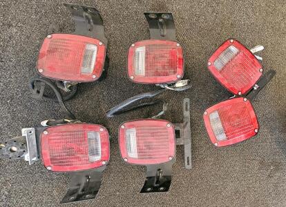 Set of 6 Square Red Trailer Tail Lights with Mounting Brackets and Wiring